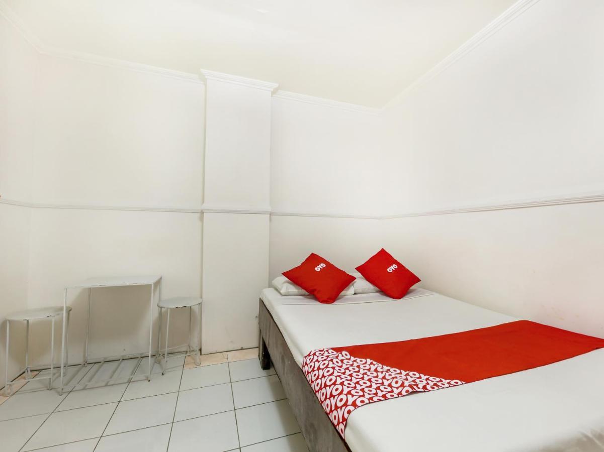Oyo 842 City Smiles Apartelle Hotel San Juan  Exterior photo
